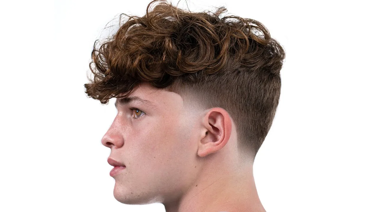 Disconnected Low Taper Fade Wavy Hair Undercut